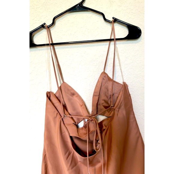 Women’s Maxi Dress Sz Large Strappy Open Back Side Slit Cameo - Picture 5 of 11